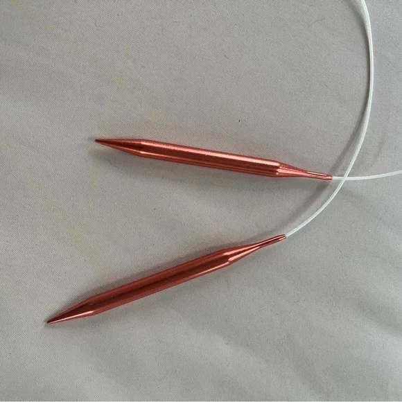 Metallic Red Loop Knitting Needles - Picture 2 of 3